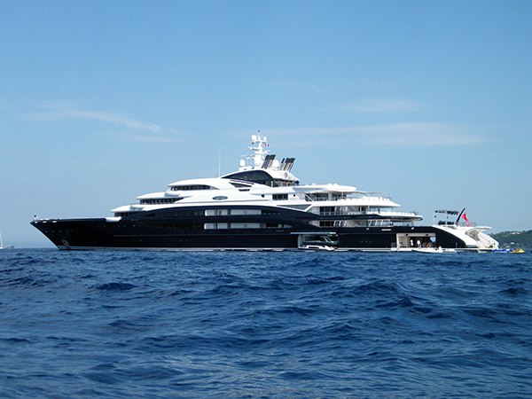 134m-SERENE-yacht