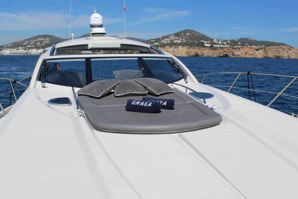 14-Sunseeker-Portofino-53.jpg