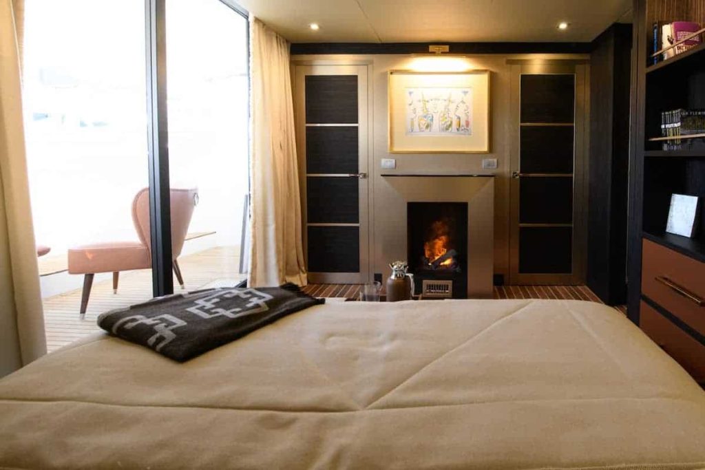 23-Goldfinger-Boutique-Hotel-Ibiza.jpg