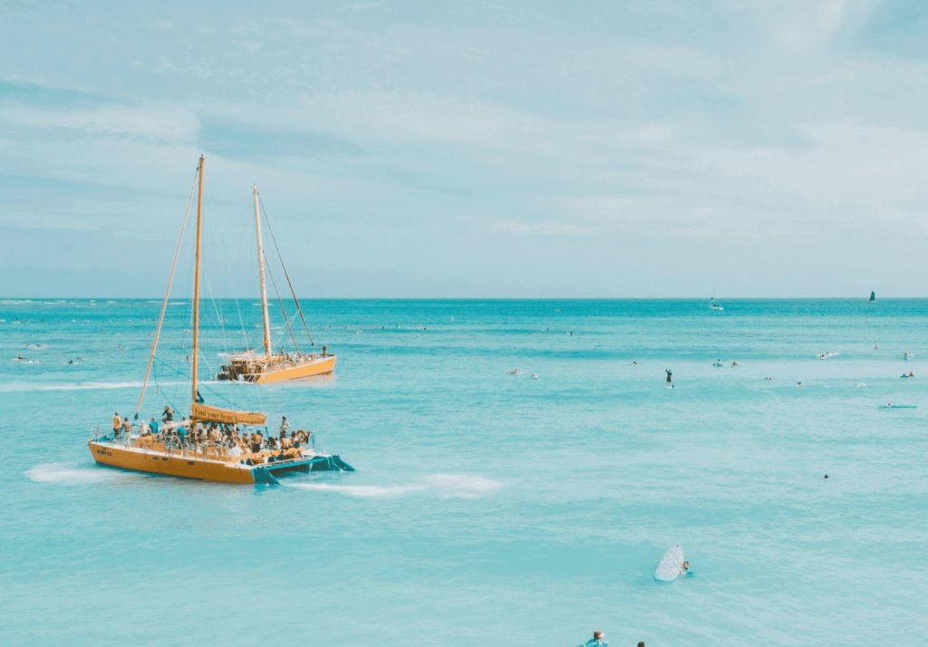 ¿Qué es mejor el alquiler de un catamarán o un monocasco? 5