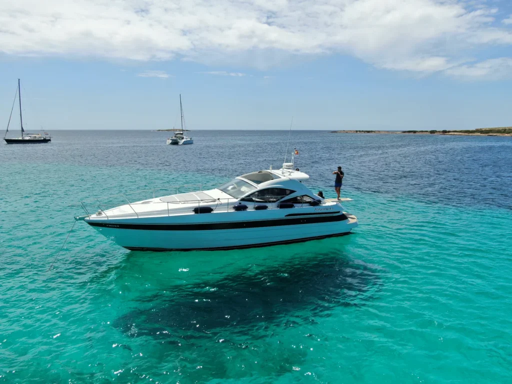 Yate Pershing 43 Nina Ibiza-3