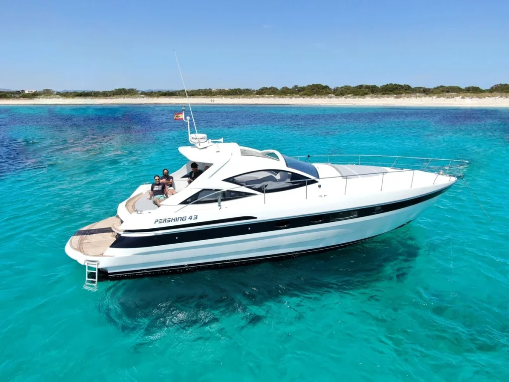 Yate Pershing 43 Nina Ibiza-4