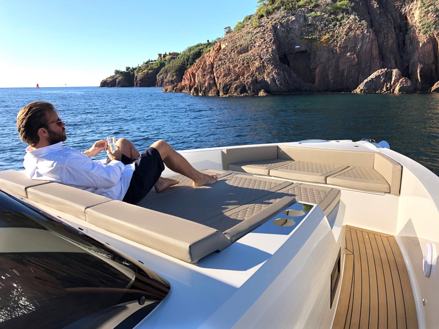 Yate De Antonio Yachts D42 Enjoy de Alquiler en Marina Ibiza
