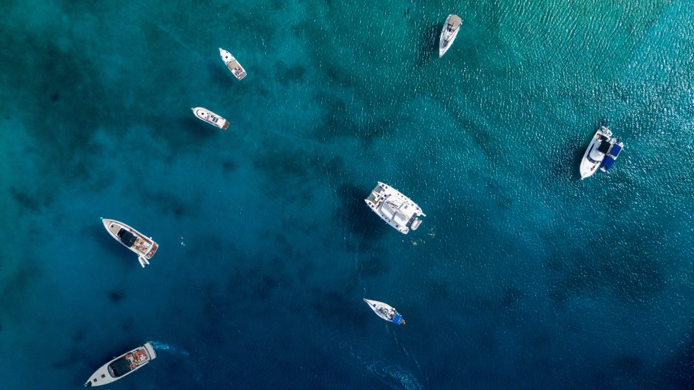 Los mejores destinos para navegar en Ibiza