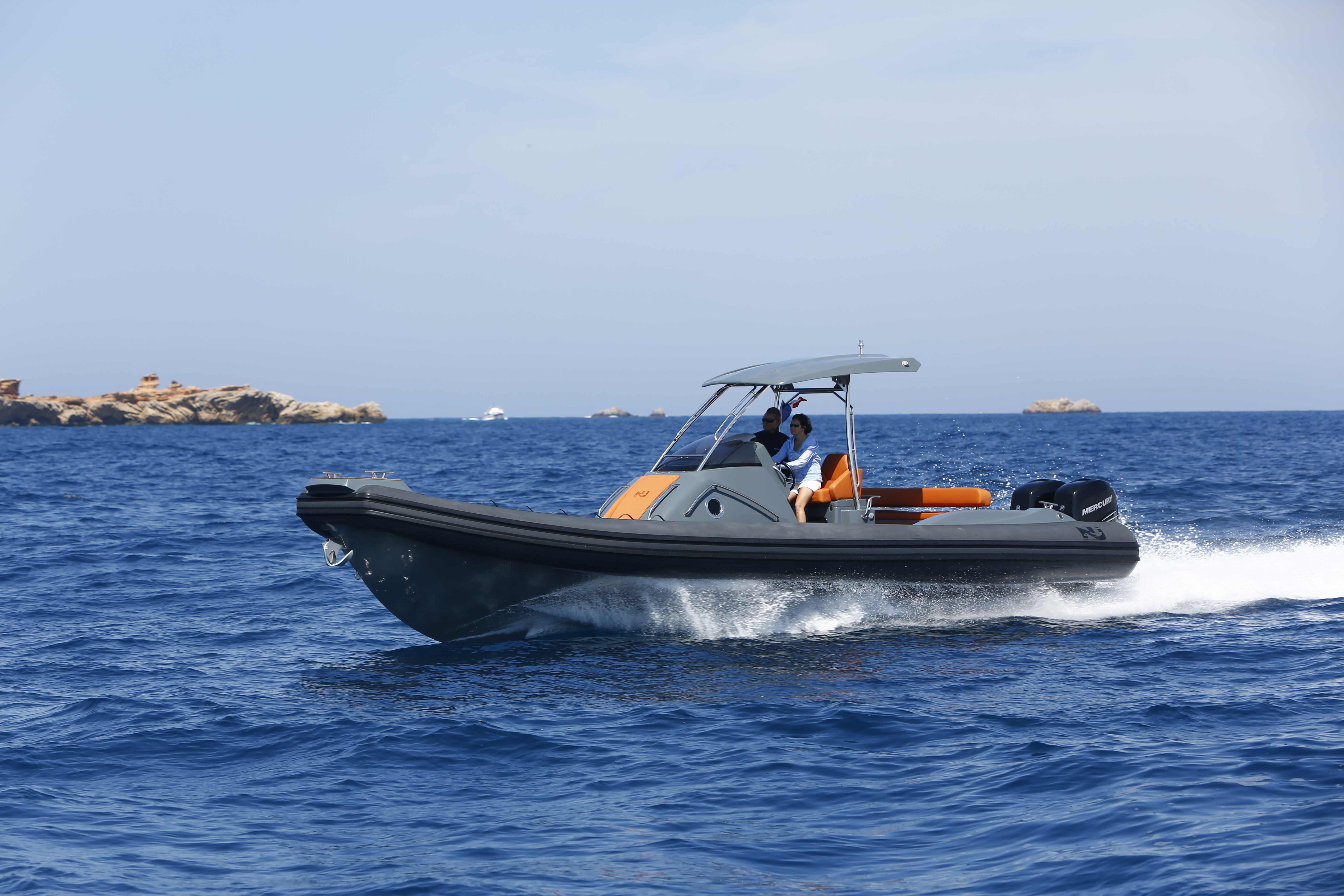 Large semi-rigid boat with skipper in Ibiza Nuova Jolly 38 Maluca
