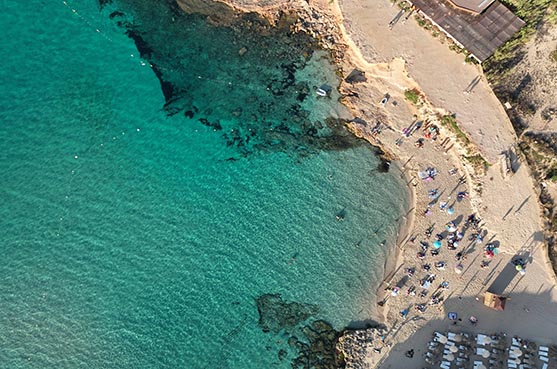 9 sitios para visitar en Ibiza en barco